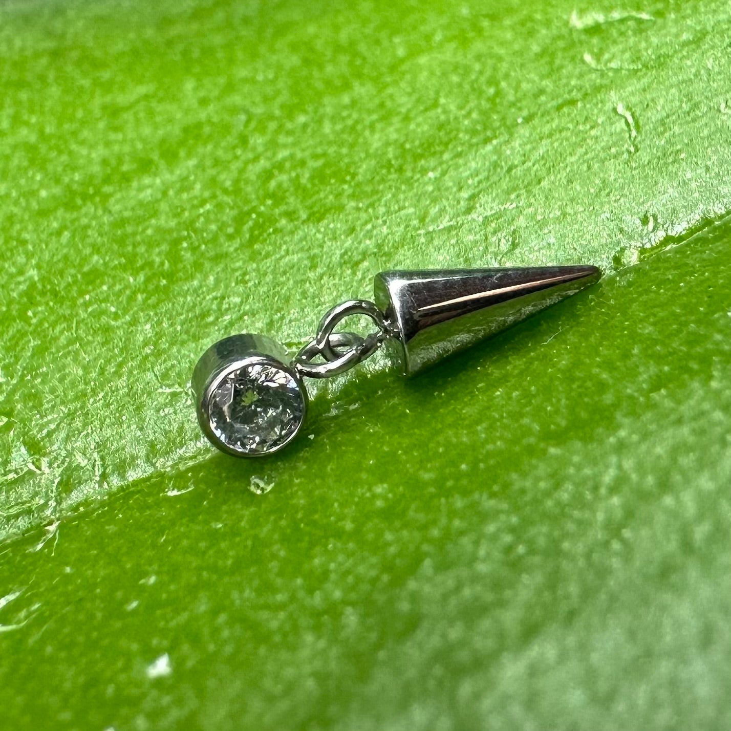 T037 HANGING TIP