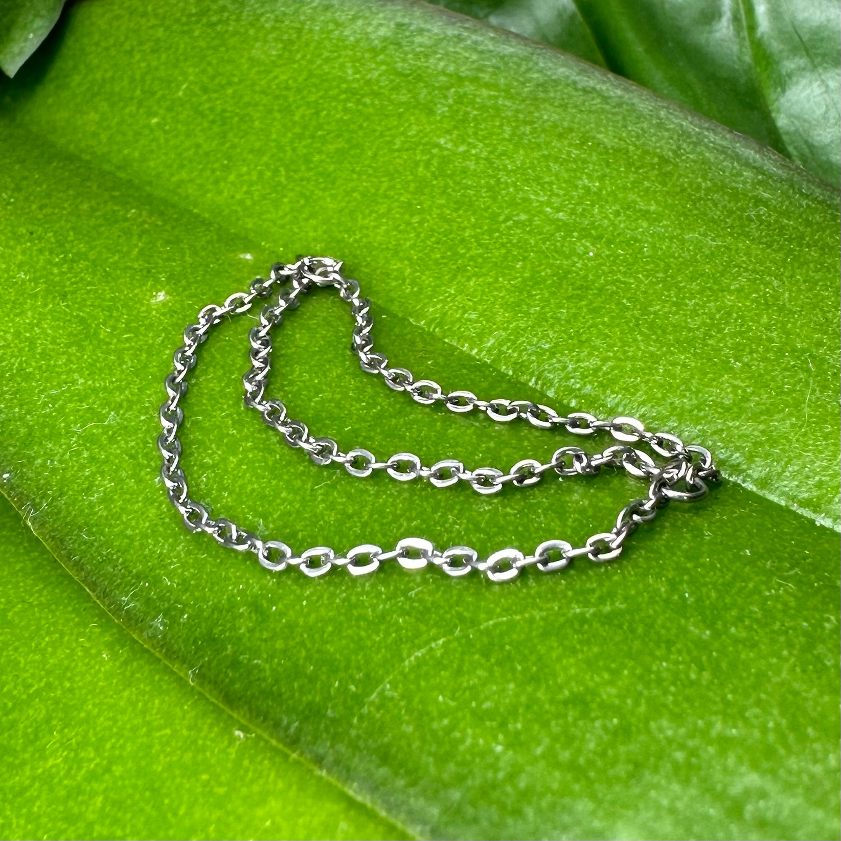 TRIPLE CHAIN-T008