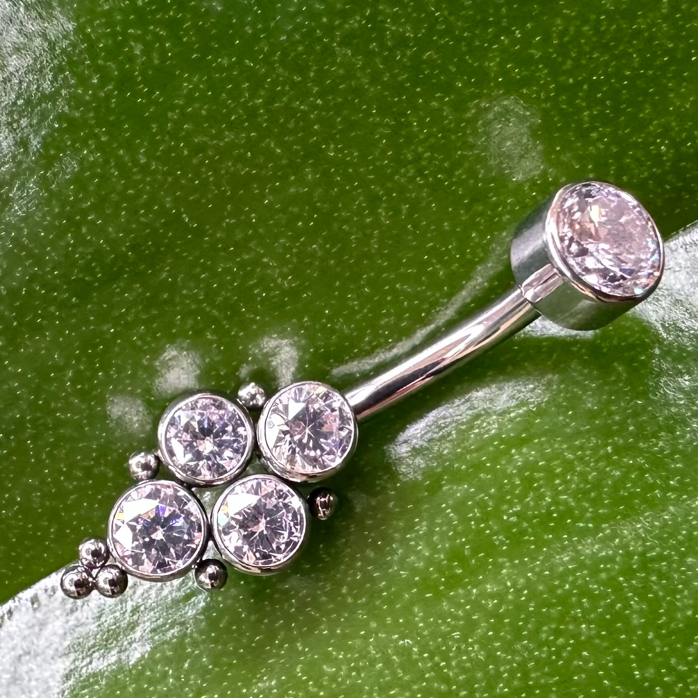 T099-NAVEL DUBAI