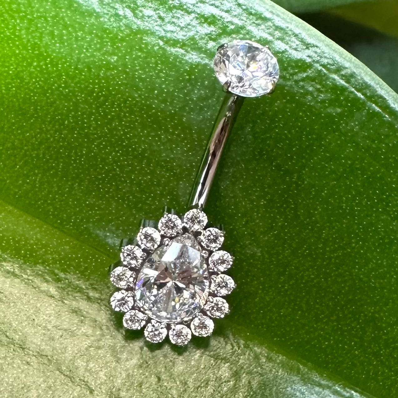 T057- NAVEL DROP LIGHT